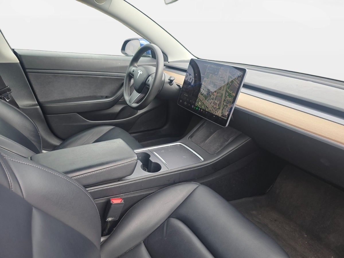 Billede af Tesla Model 3 Standard Range+ RWD