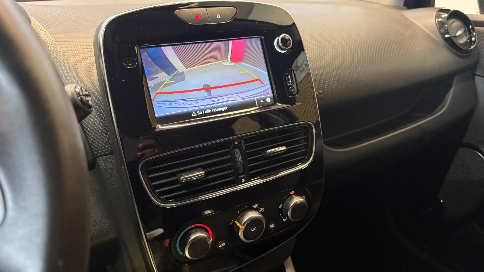 Billede af Renault Clio IV 0,9 TCe 90 Zen Sport Tourer
