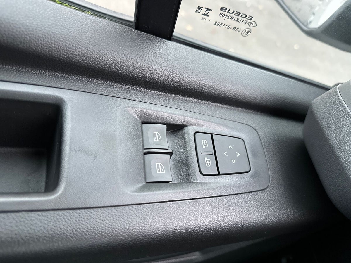 Renault Master V T35 E-Tech L3H2 Kassevogn Tekno billede 15