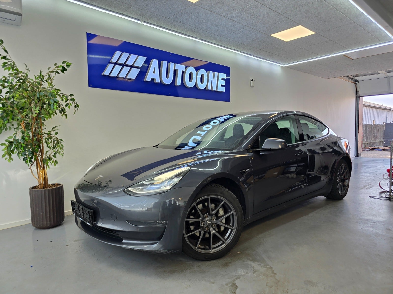 Billede af Tesla Model 3 Long Range AWD