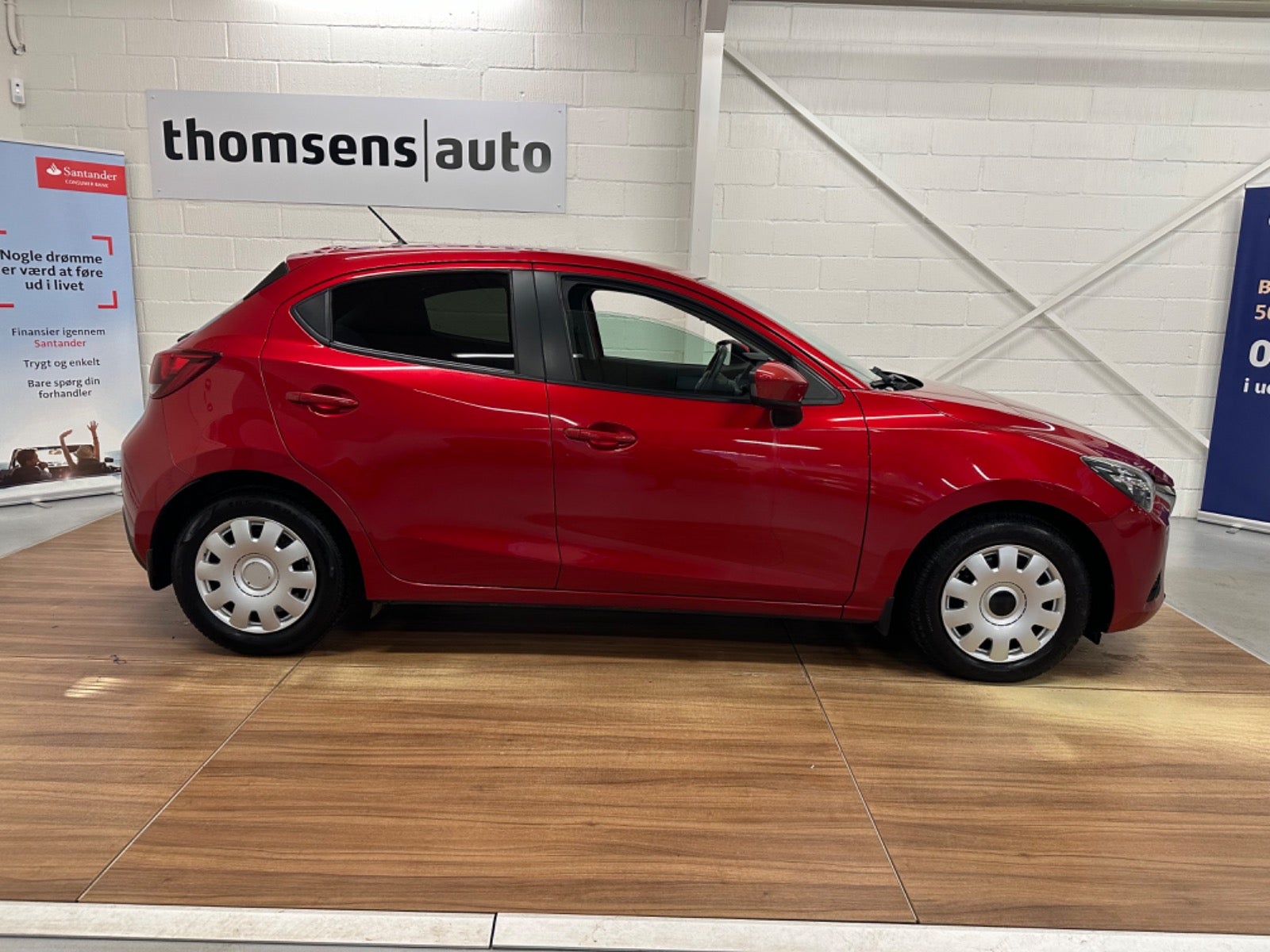 Mazda 2 2015