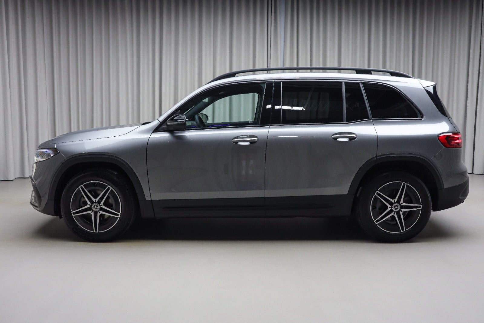 Mercedes-Benz EQB 250+ (6/8)