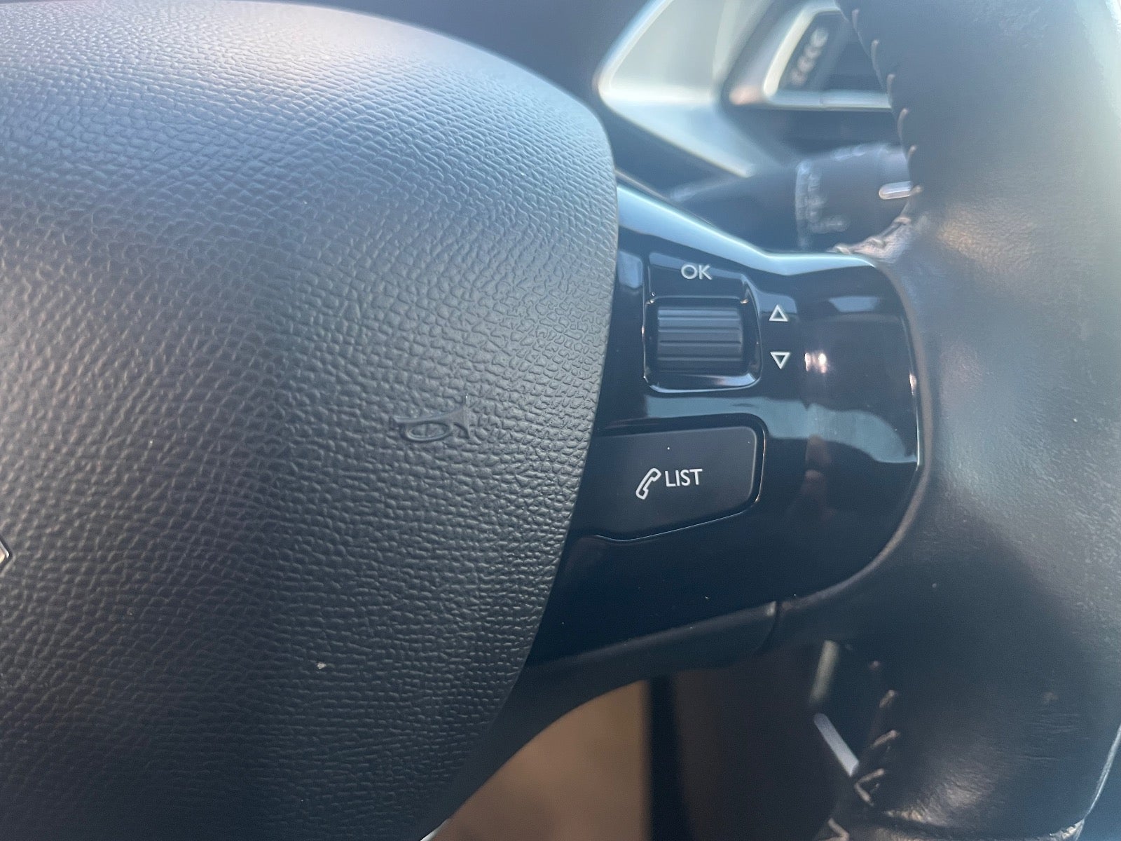 Billede af Peugeot 308 1,6 BlueHDi 120 Allure Sky