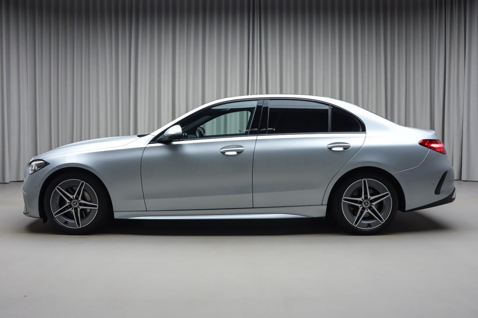 Mercedes-Benz C 220 d (6/8)
