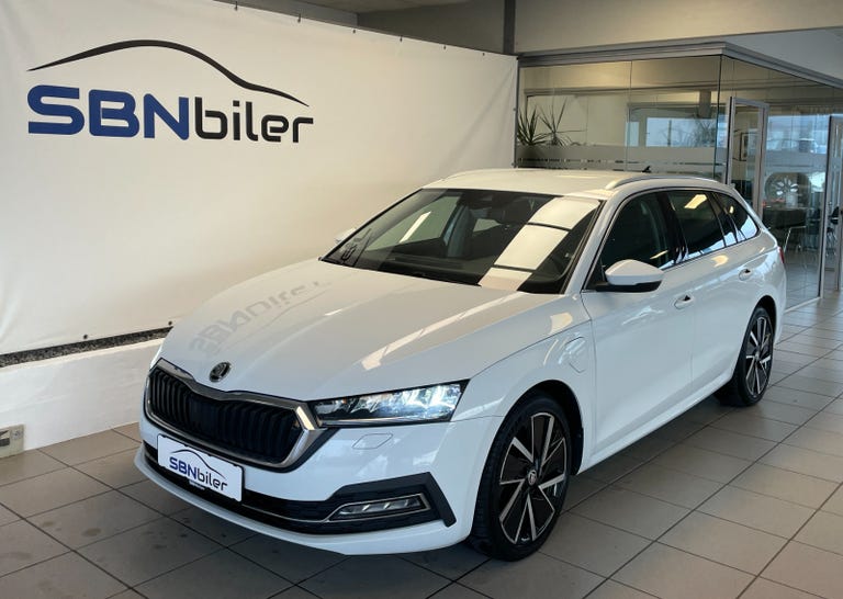 Skoda Octavia TSi iV Plus Combi DSG