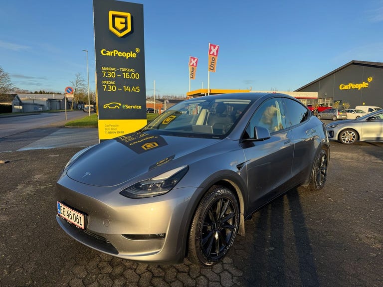 Tesla Model Y Long Range AWD