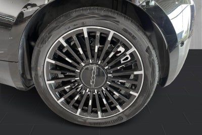 Fiat 500e la Prima Cabrio