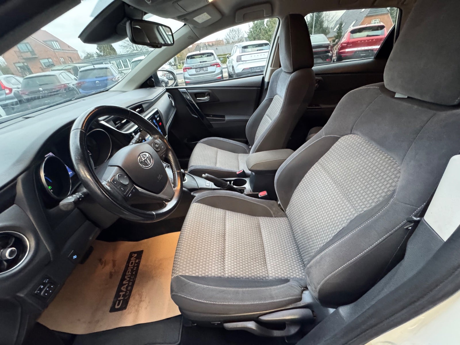 Billede af Toyota Auris 1,8 Hybrid H2 Style Touring Sports CVT