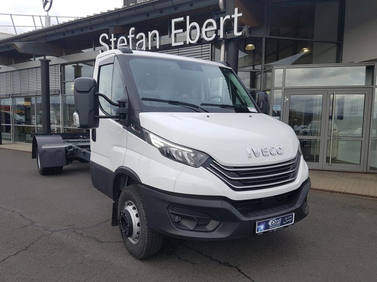 Iveco Daily 70C18 5100mm Chassis AG8