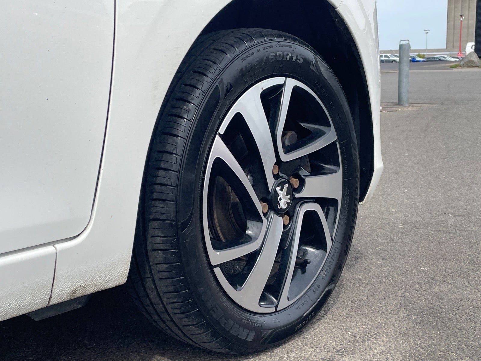 Billede af Peugeot 108 1,0 e-VTi 69 White Edition