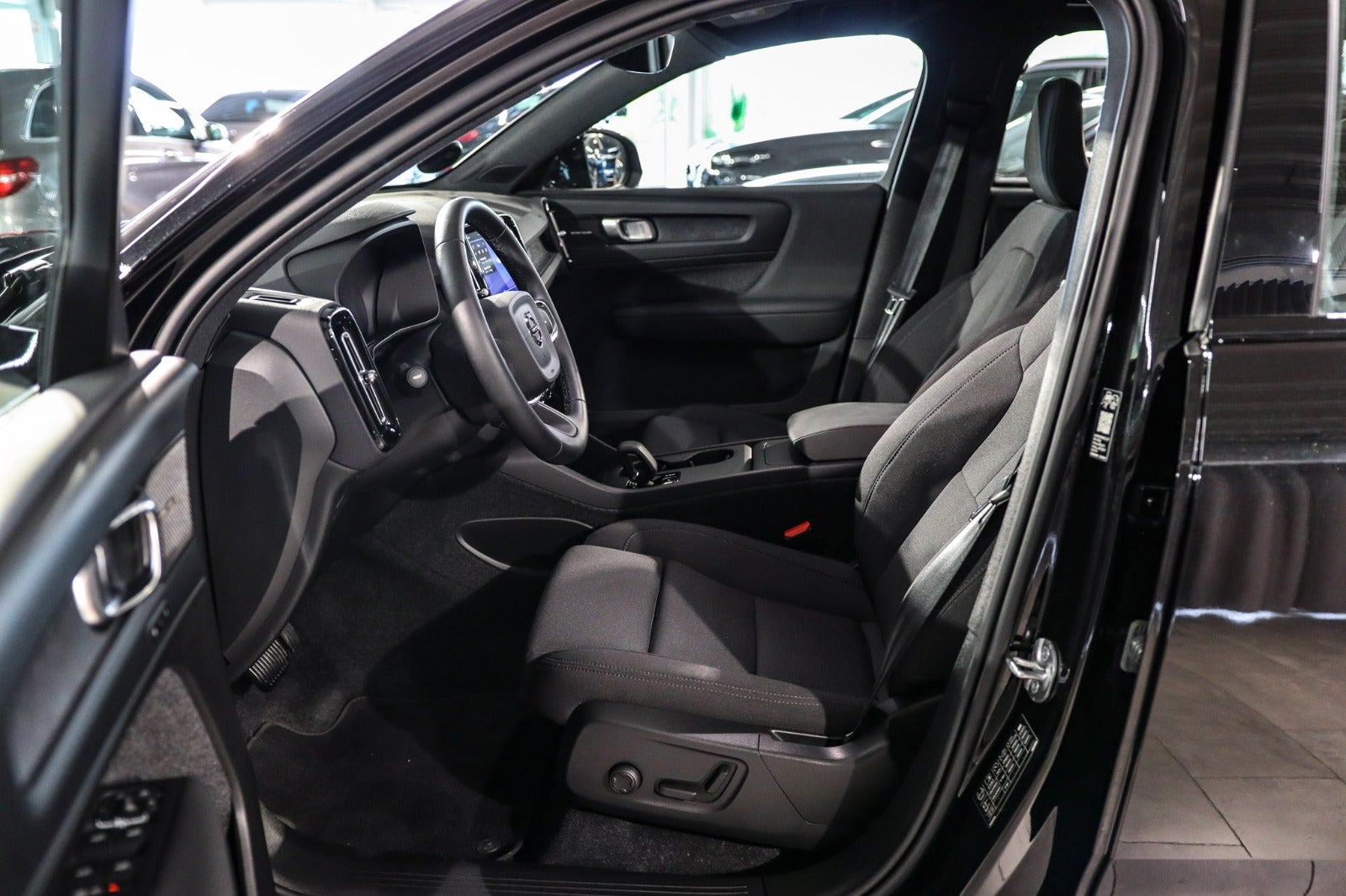Billede af Volvo EX40  Extended Range Black Edition
