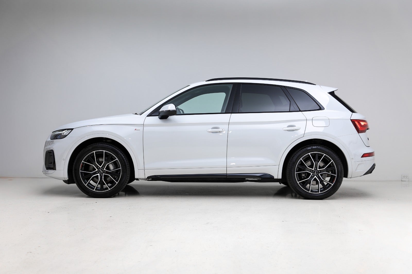 Audi Q5 55 TFSi e S-line quattro S-tr.