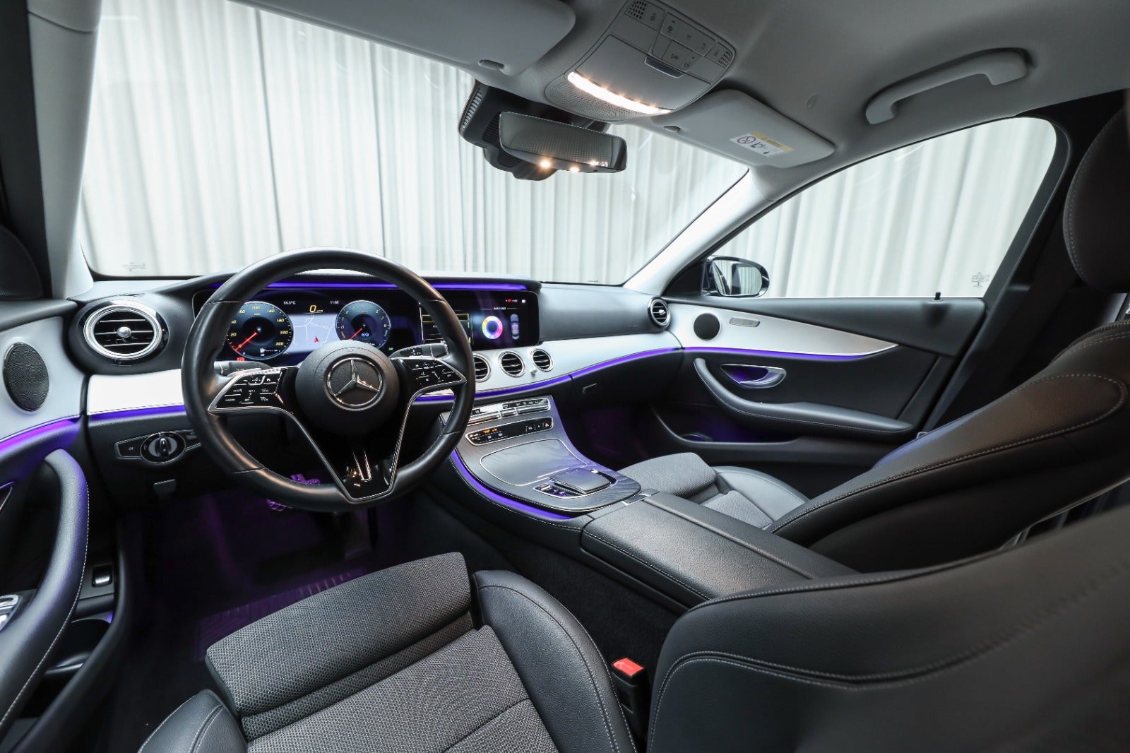 Mercedes-Benz E 300 e (4/8)