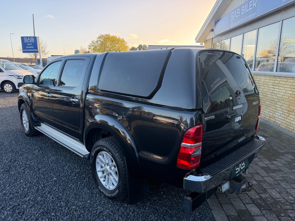 Toyota HiLux, Billede 2