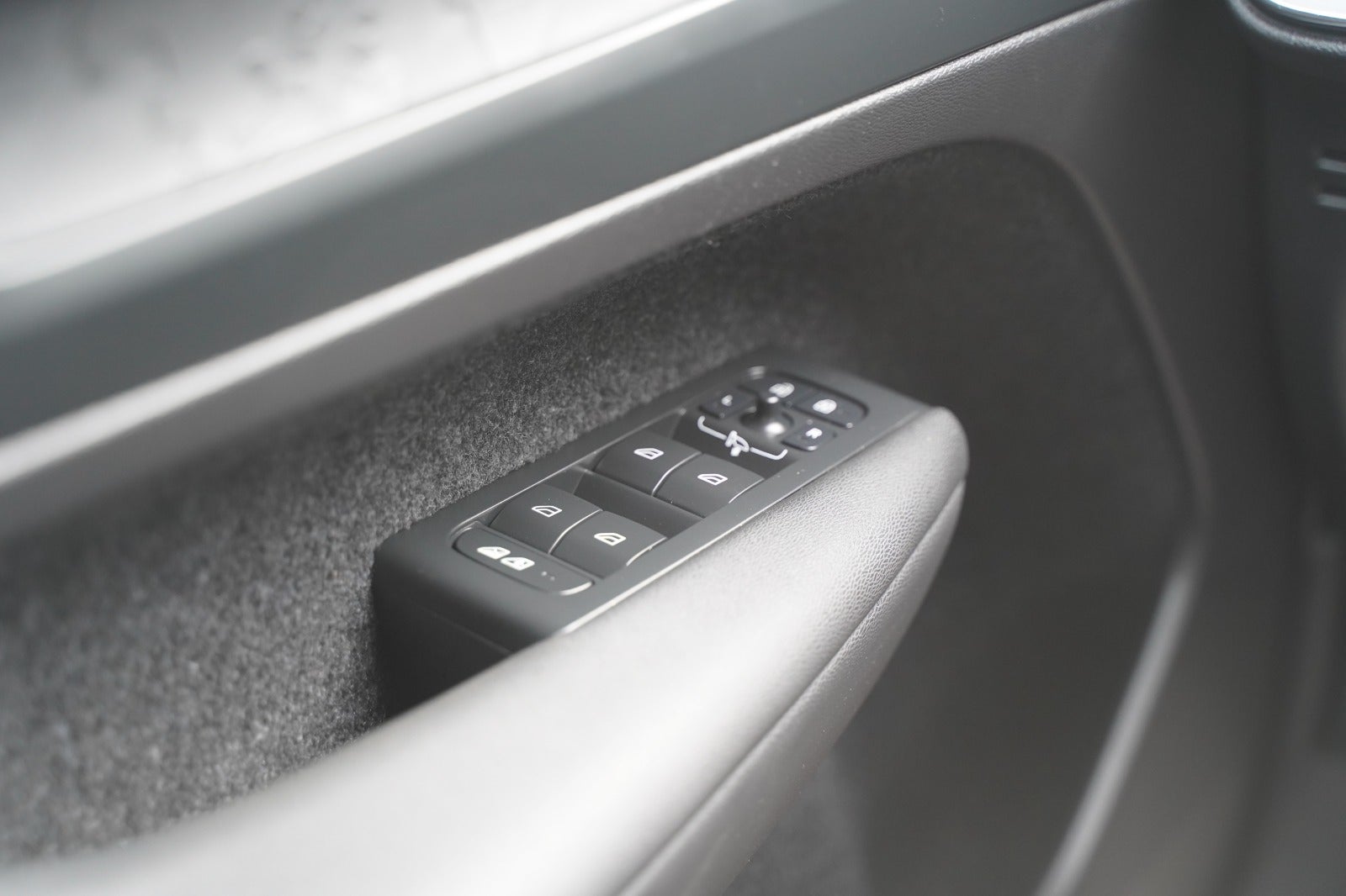 Billede af Volvo XC40  P6 ReCharge Core