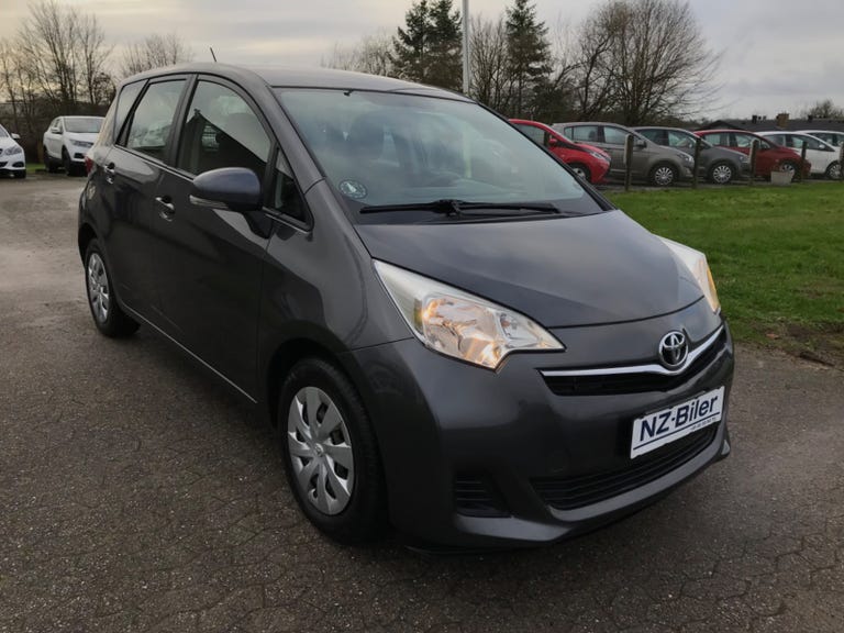 Toyota Verso-S VVT-i T2