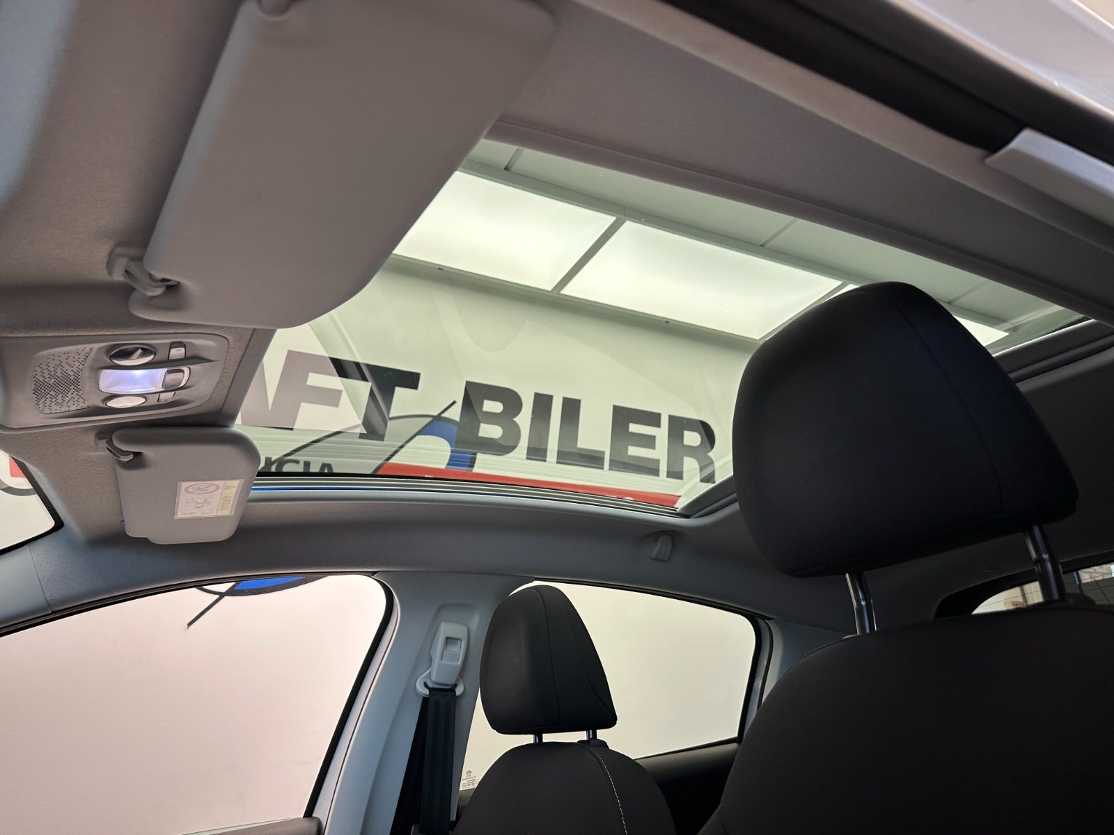 Billede af Peugeot 208 1,2 PureTech 82 Allure Sky