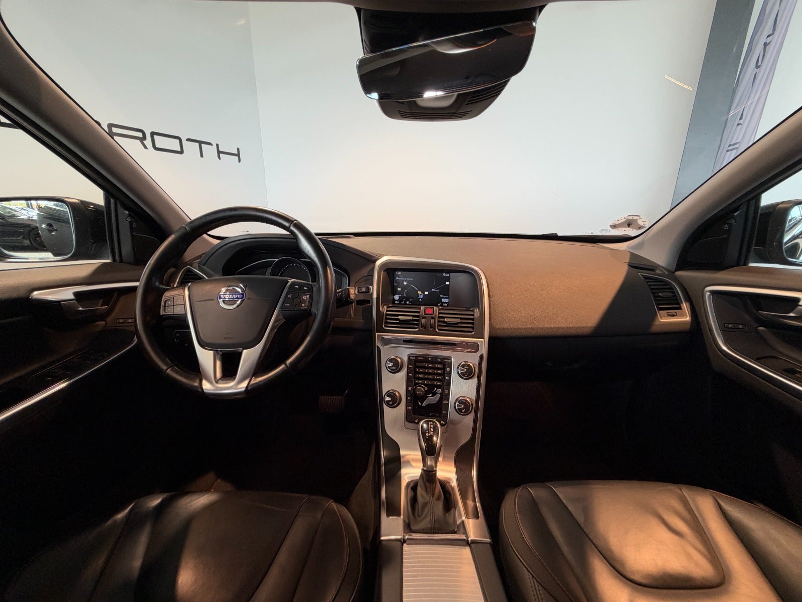 Volvo XC60 2,0 D4 190 Ocean Race aut. 5d - 5