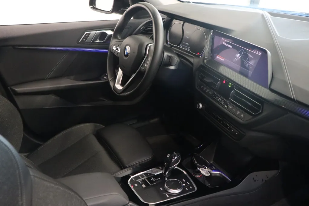 BMW 118i Sport Line aut.