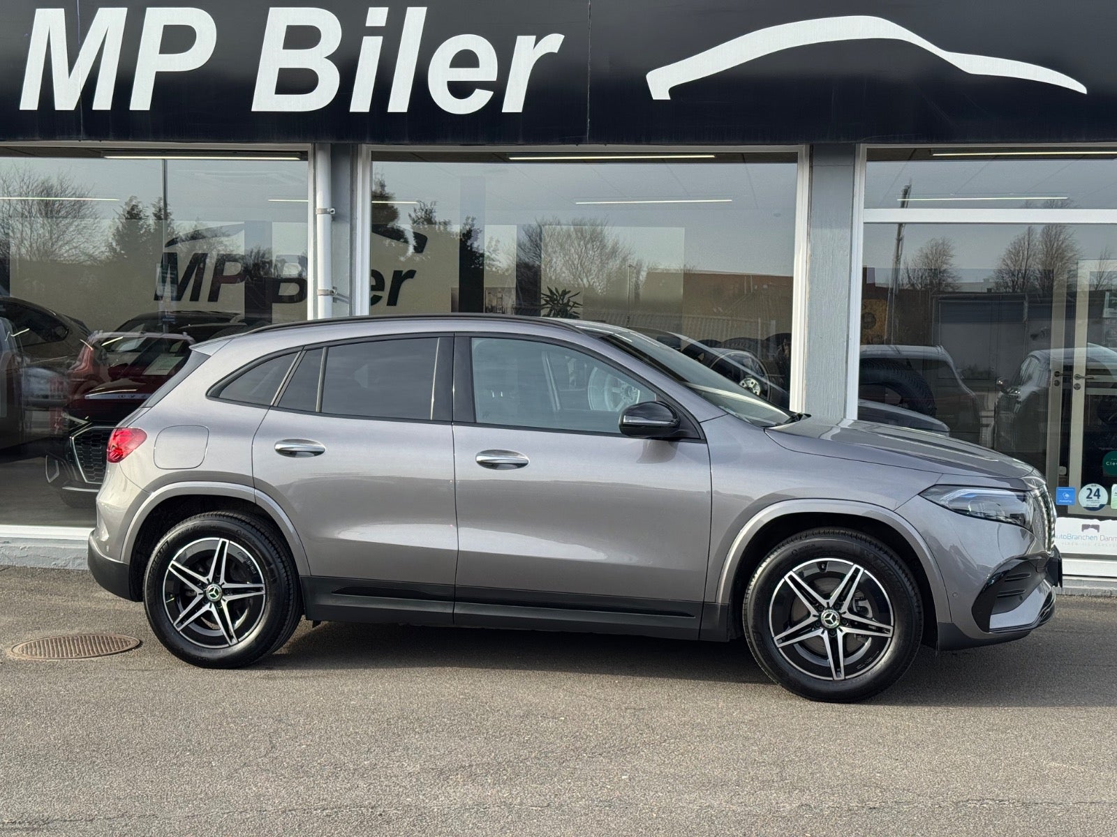 Billede af Mercedes EQA300  AMG Line 4Matic