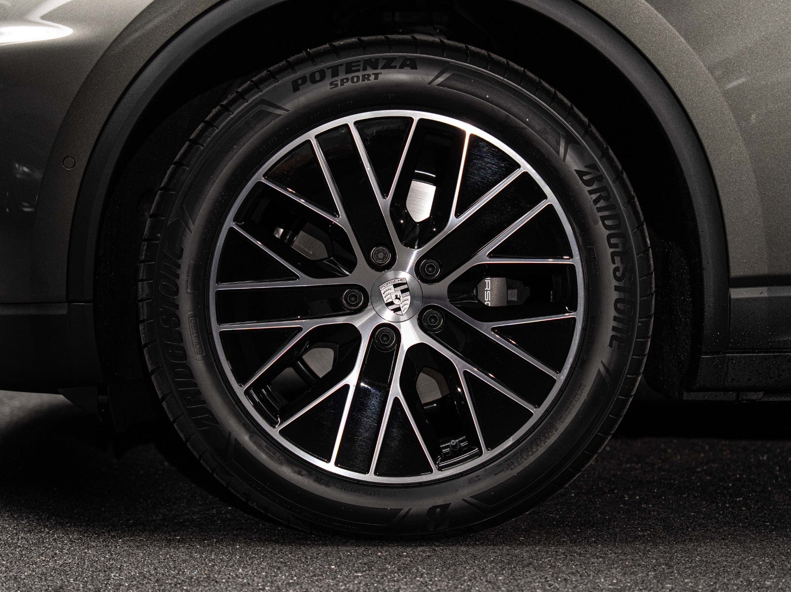 Gallery image 5 of 18