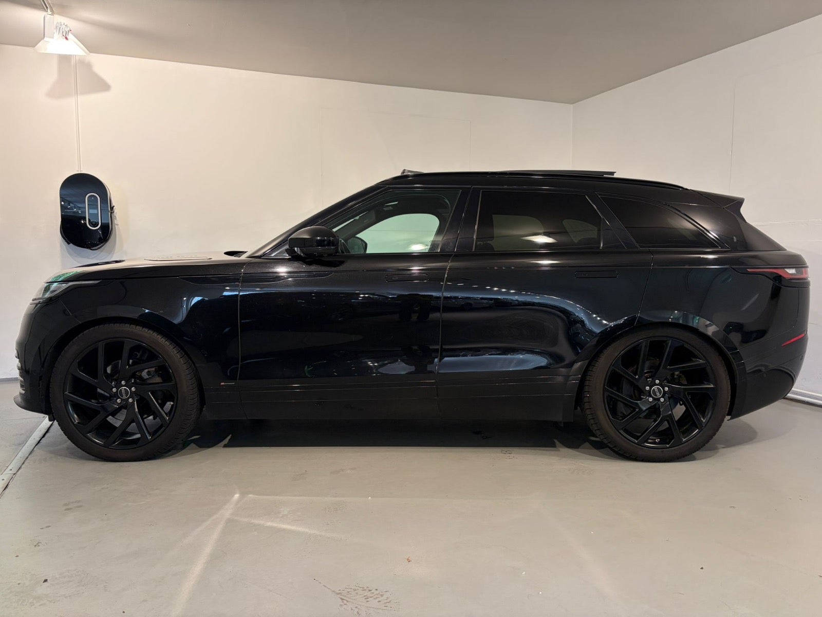 Land Rover – Range Rover Velar