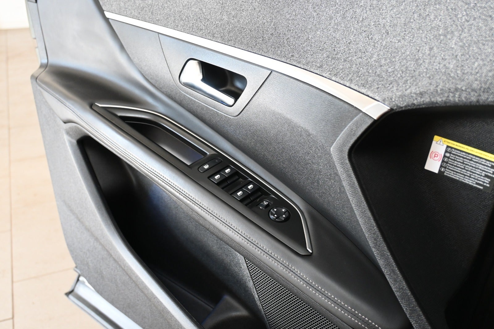 Peugeot 3008 e-THP 130 Allure EAT6