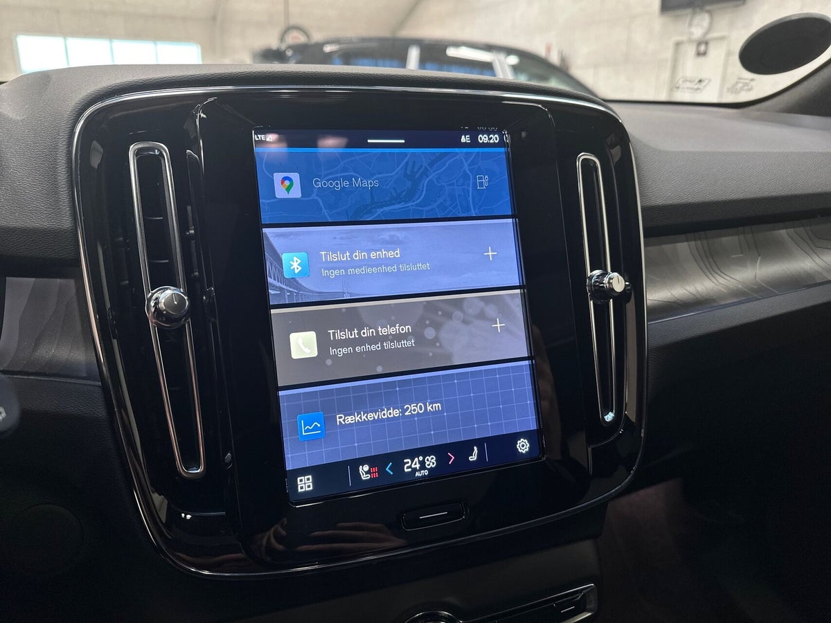 Volvo EX40 Extended Range Black Edition billede 12