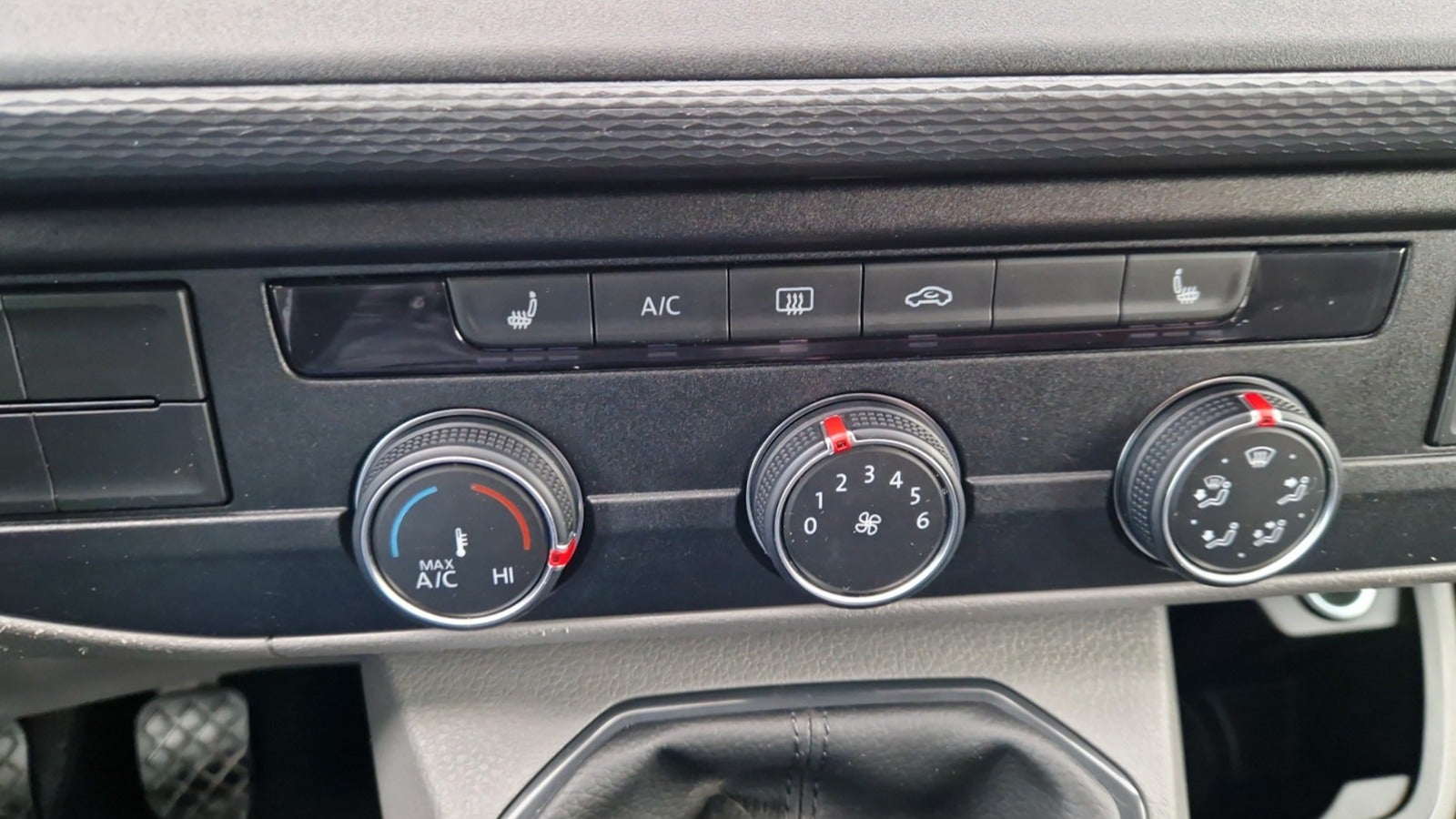 Billede af VW Transporter 2,0 TDi 110 Kassevogn lang