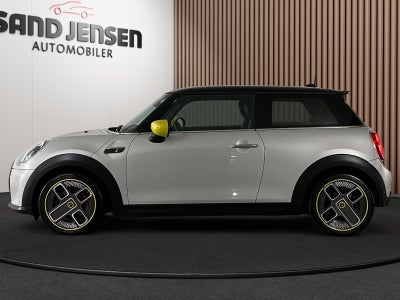 MINI Cooper SE Experience