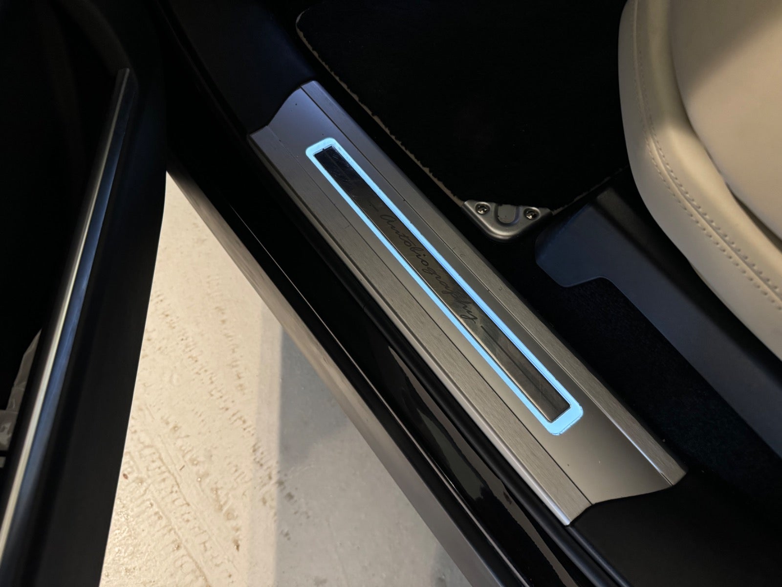 Land Rover – Range Rover