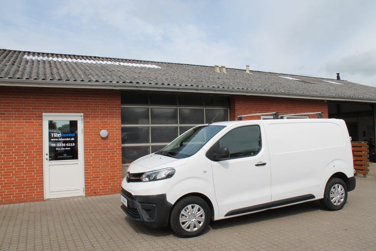 Toyota ProAce D 120 Compact Base+