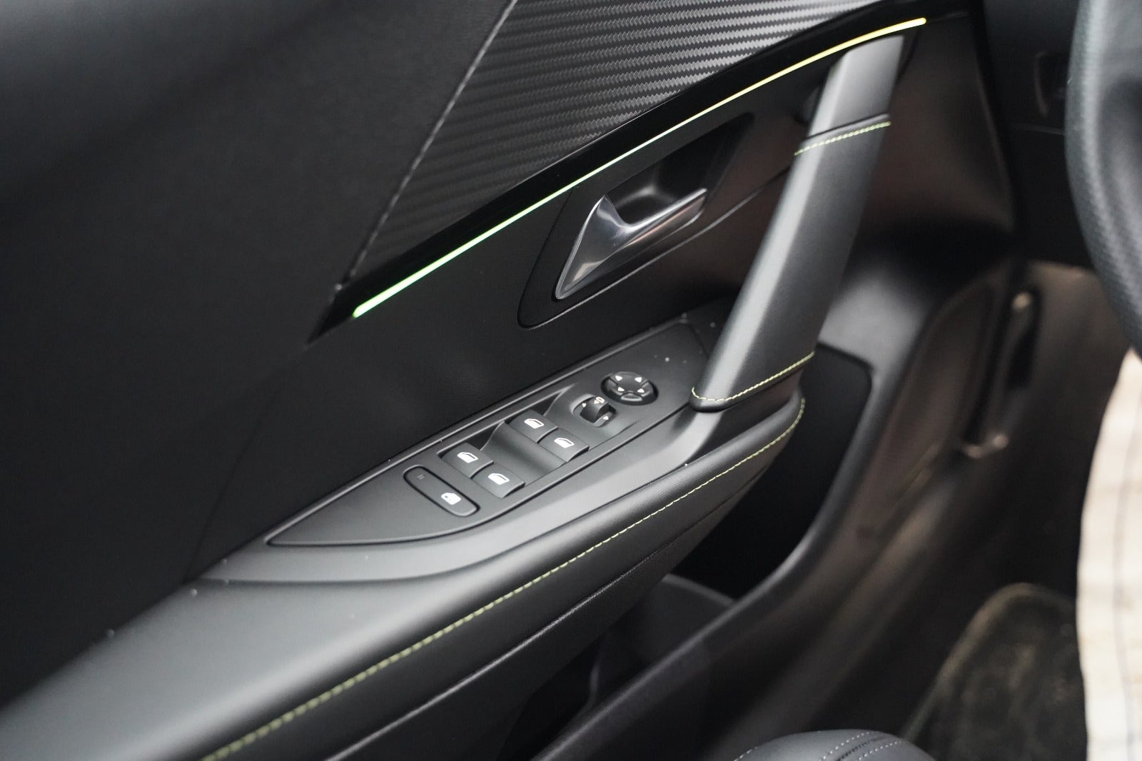 Billede af Peugeot e-208 50 GT