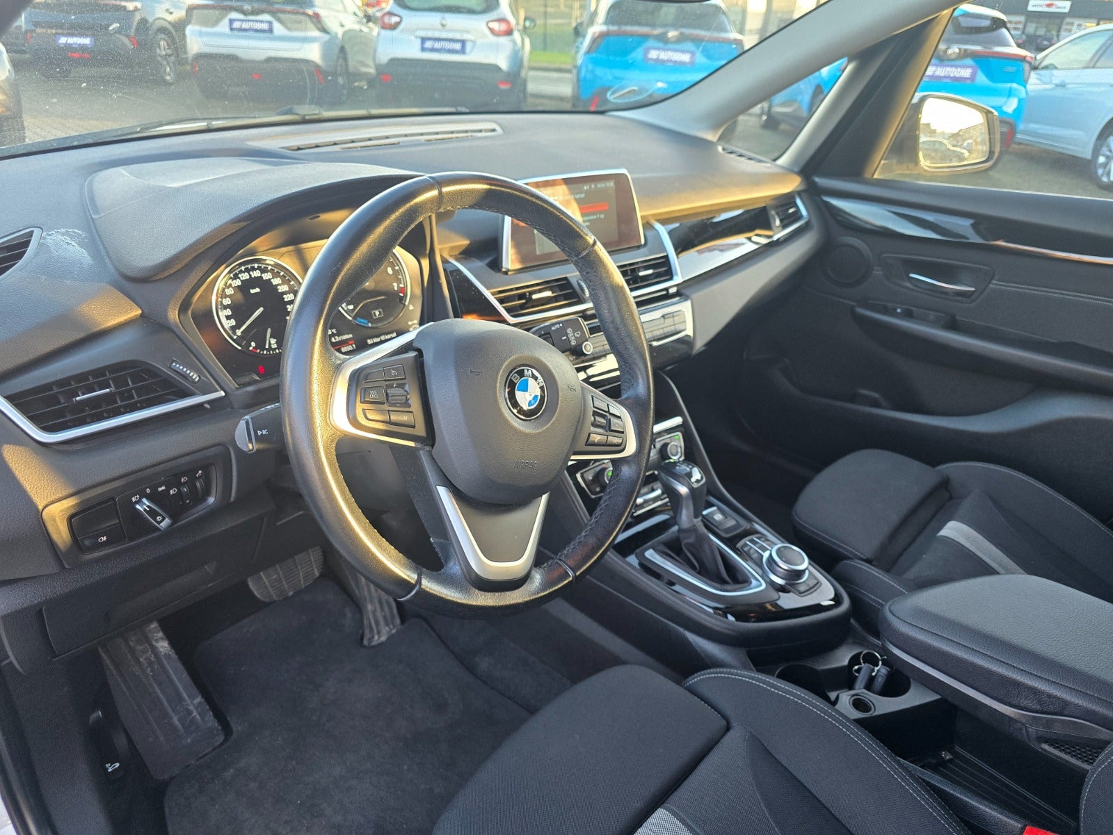 BMW 225xe 2018