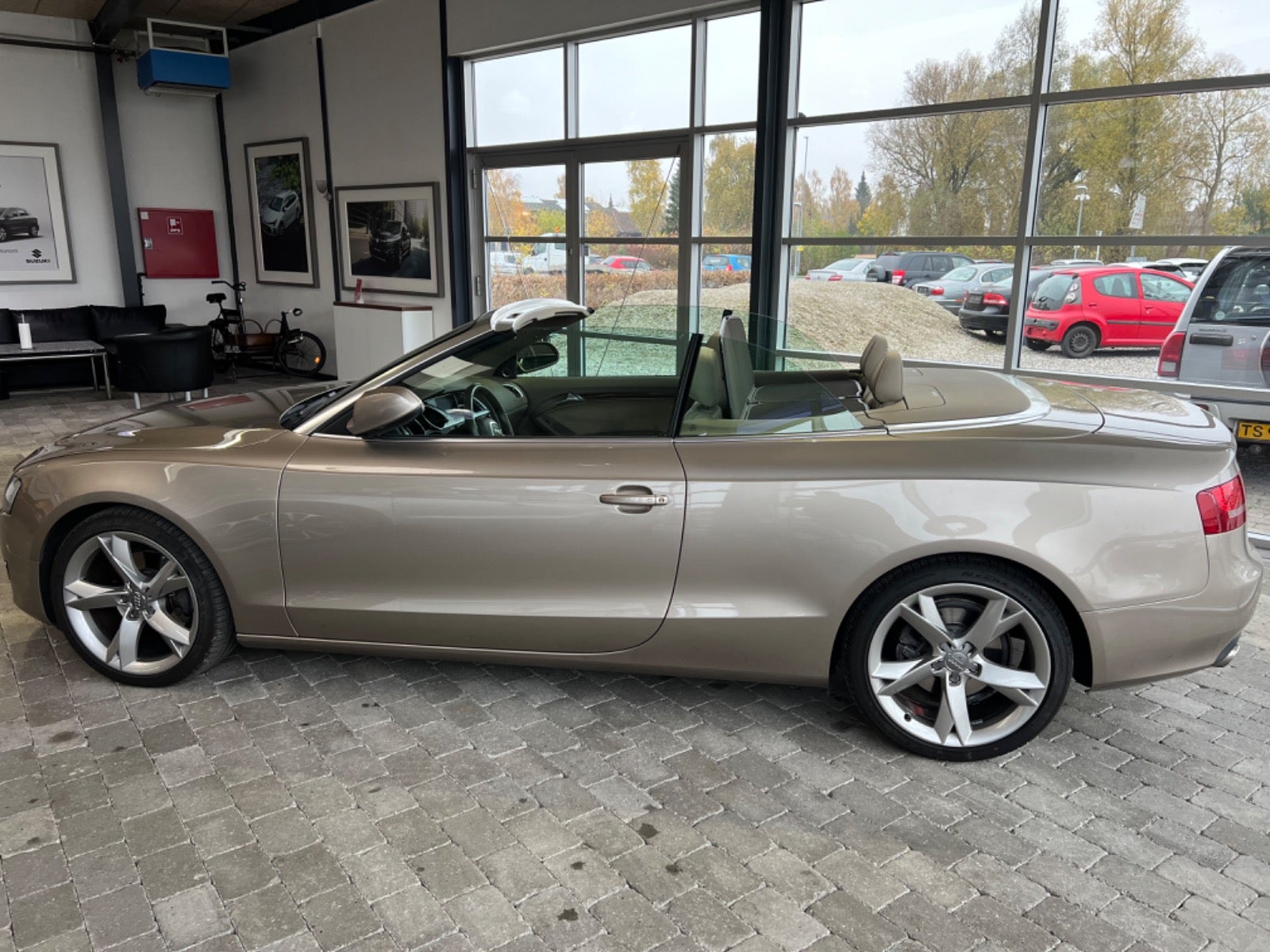 Billede af Audi A5 3,0 TDi Cabriolet quattro S-tr.