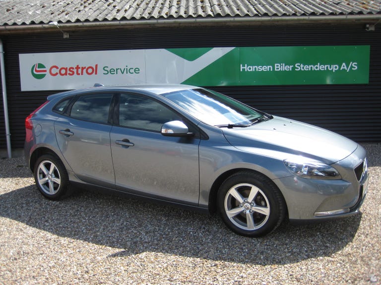 Volvo V40 D2 120 Momentum Eco