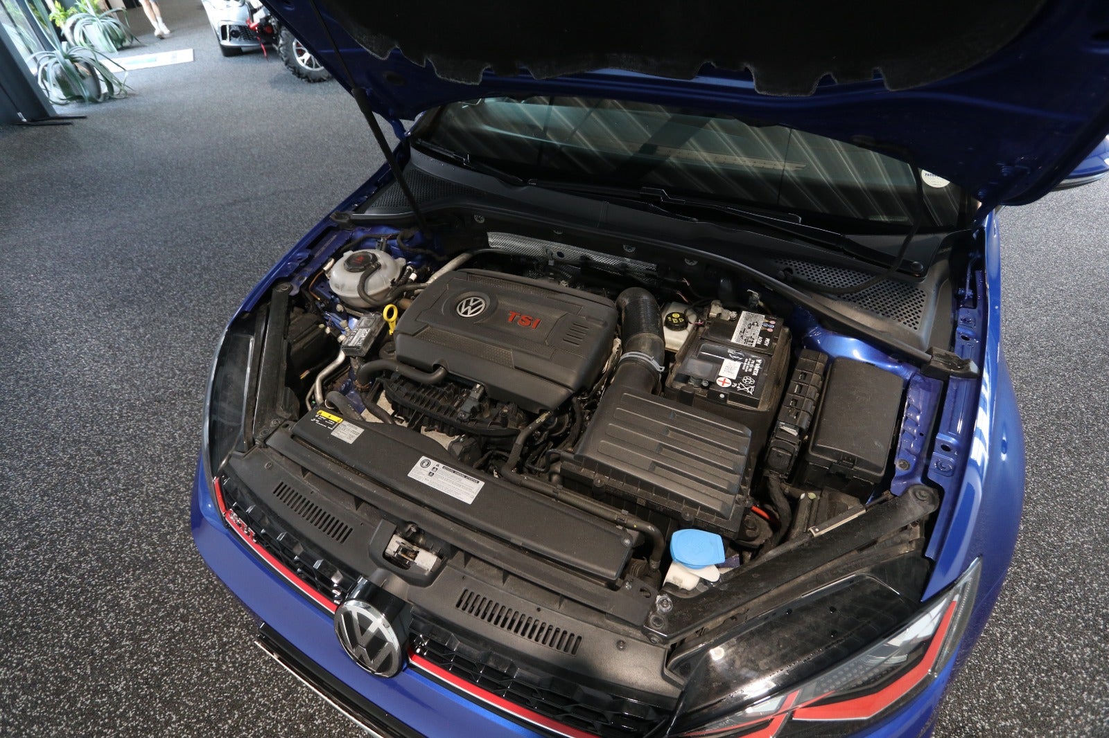 VW Golf VII 2,0 GTi Performance DSG 5d - 11