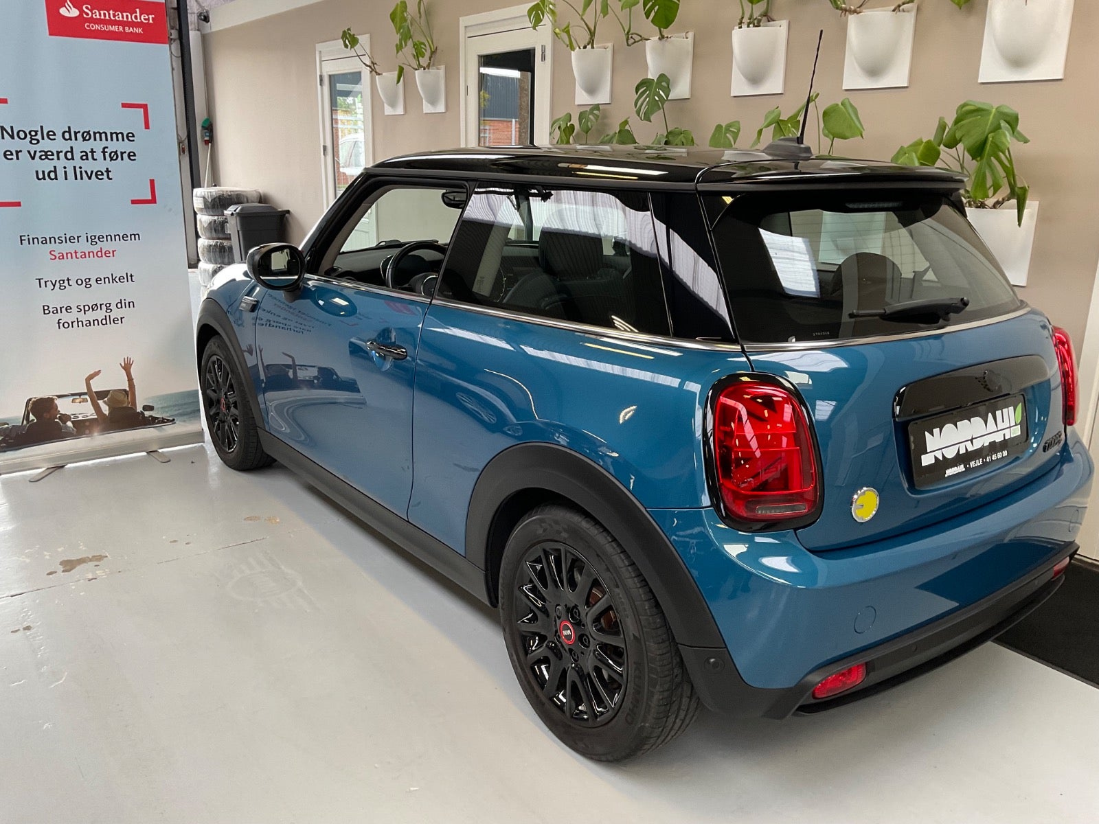 MINI Cooper SE Camden Edition 3d - 4