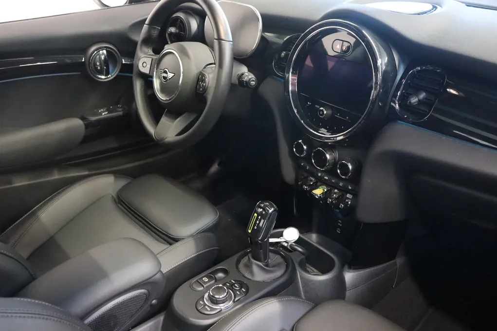 MINI Cooper SE Camden Edition