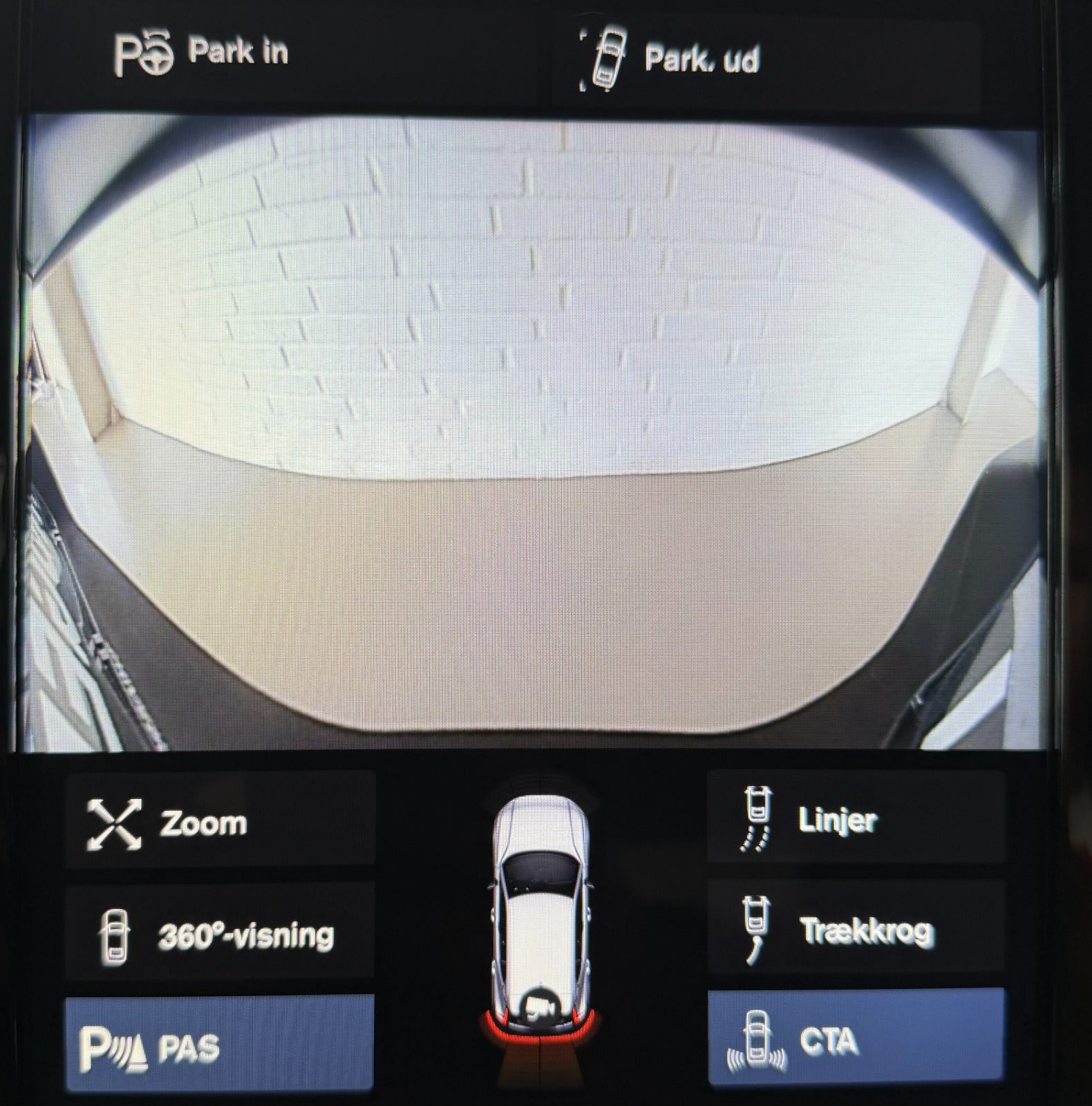 Billede af Volvo XC40 2,0 D4 200 Momentum Polestar aut. AWD