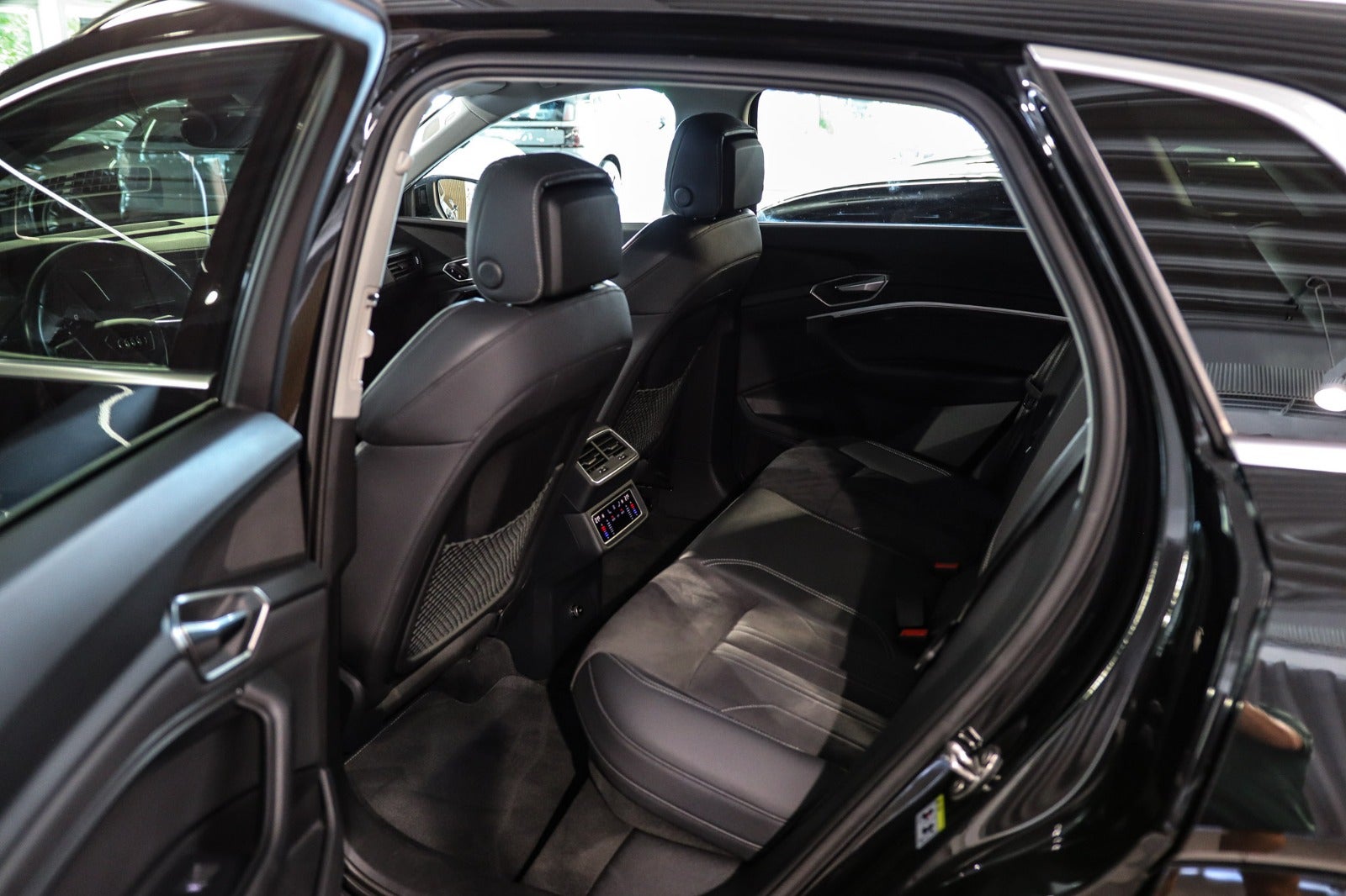 Billede af Audi Q8 e-tron 55 Advanced quattro