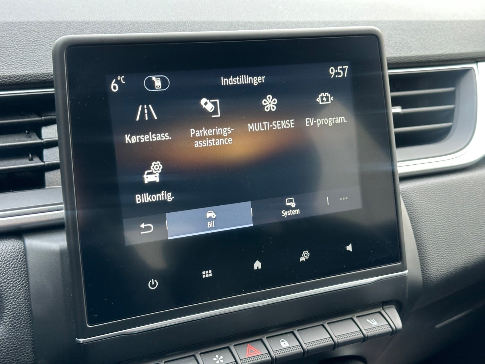 Billede af Renault Captur 1,6 E-Tech Intens