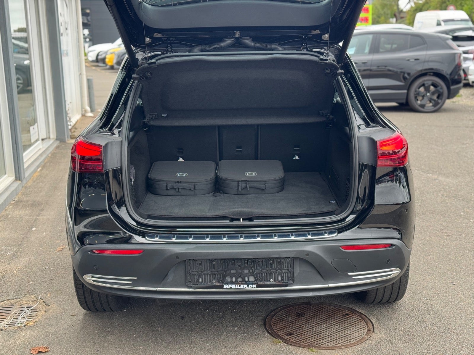 Billede af Mercedes EQA250+