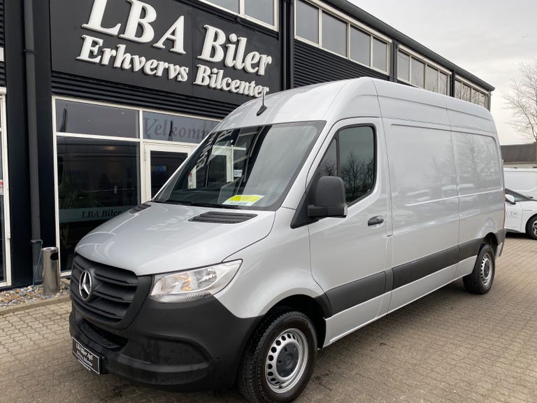 Mercedes Sprinter 215 CDi A2 Kassevogn aut. FWD