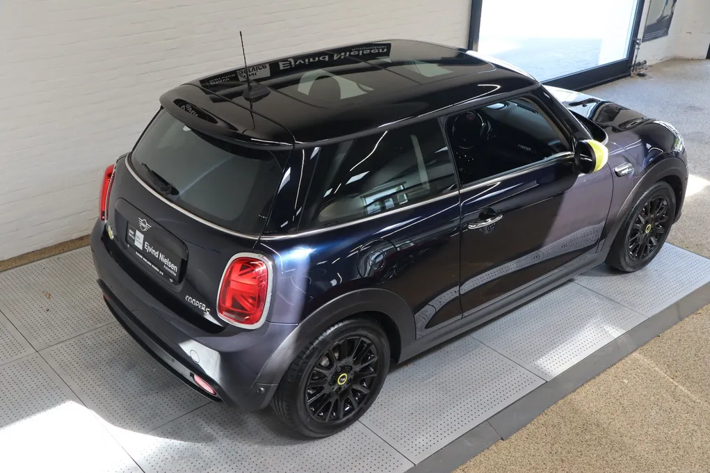 MINI Cooper SE Camden Edition
