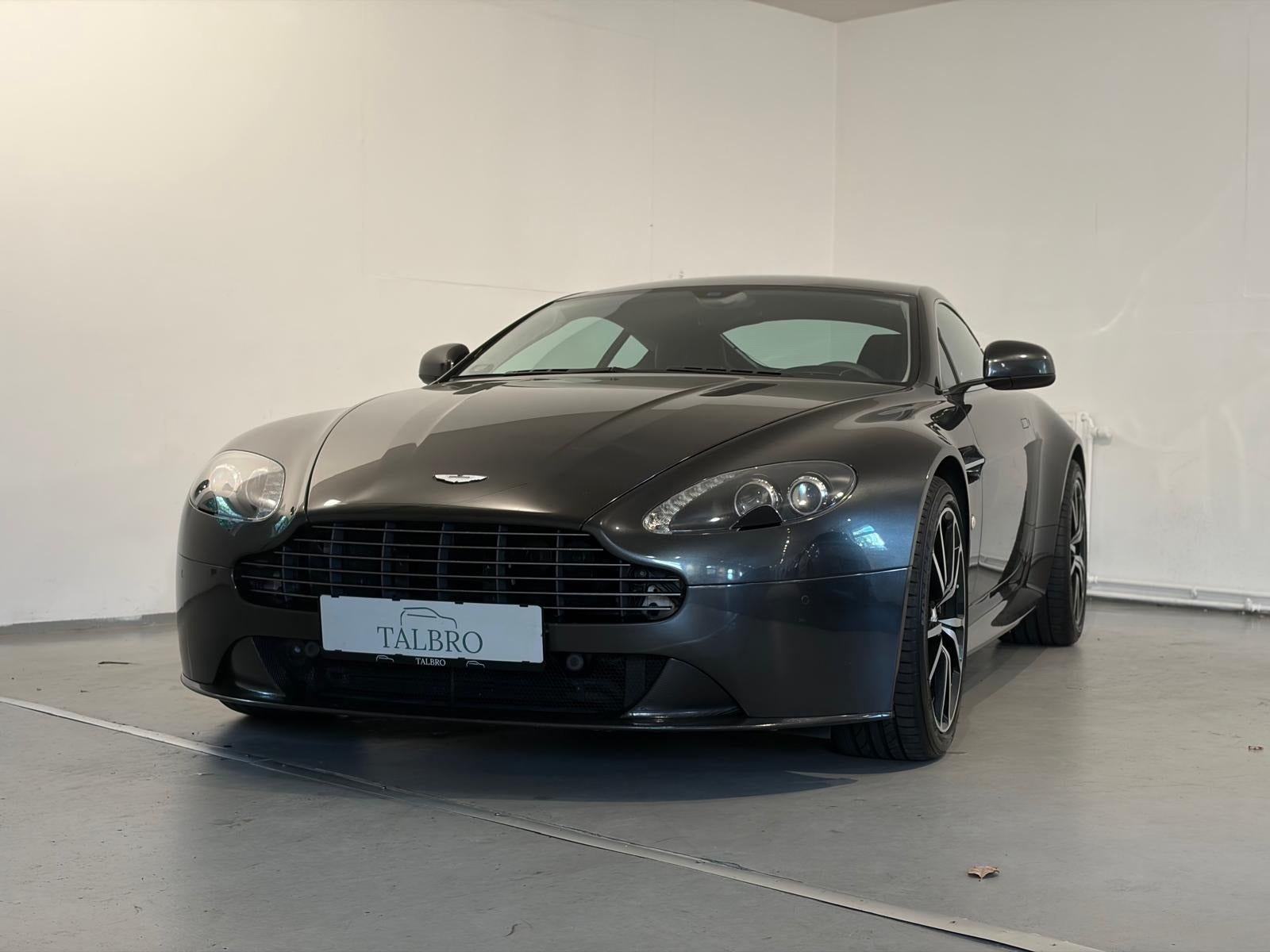 Aston Martin – V8 Vantage S