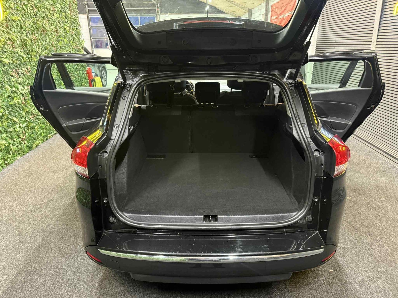 Billede af Renault Clio IV 1,5 dCi 75 Expression Sport Tourer