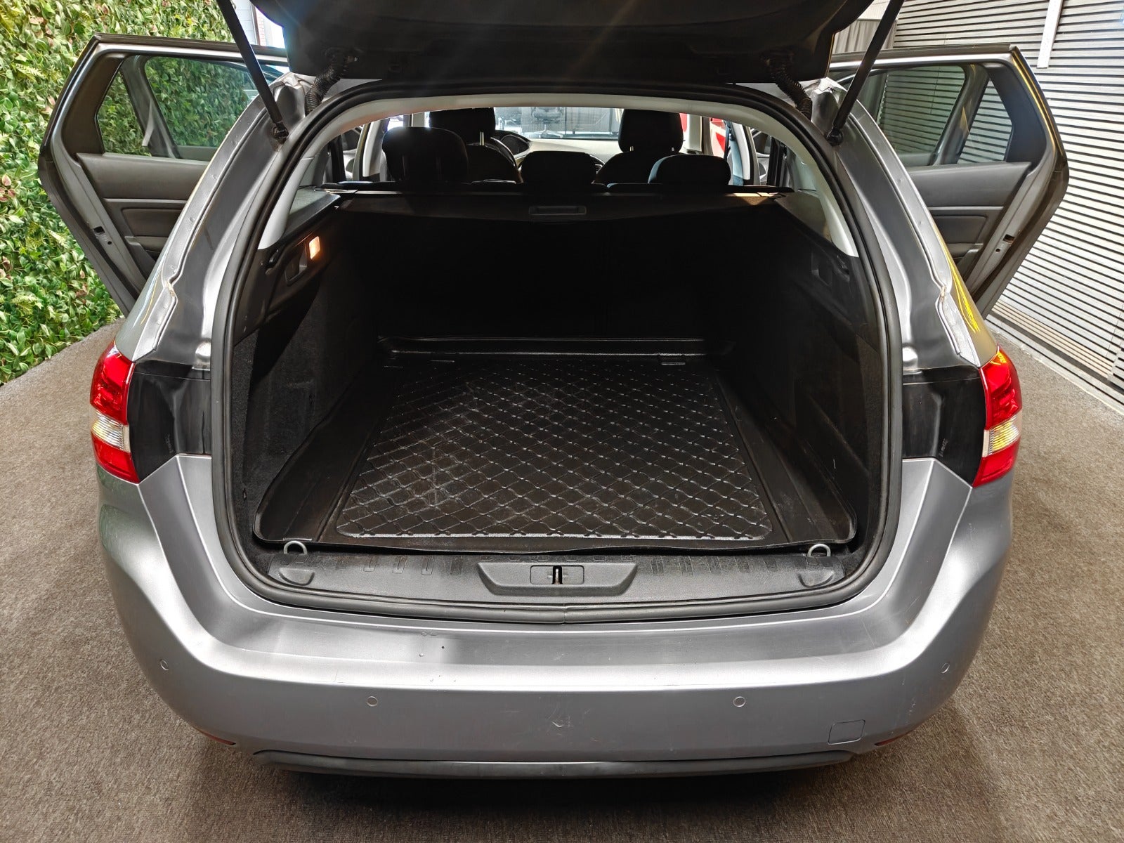 Billede af Peugeot 308 1,6 BlueHDi 120 Active SW