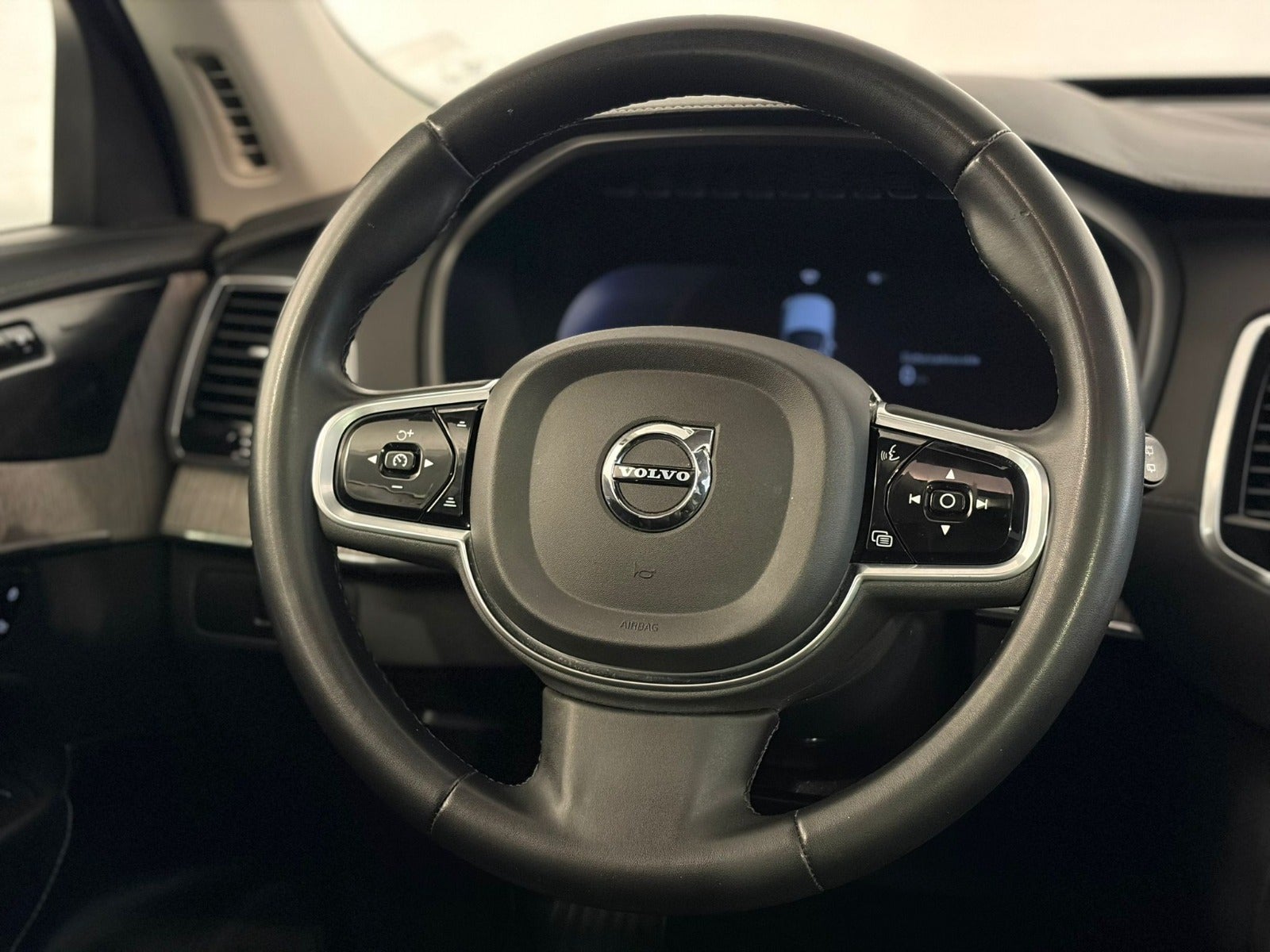 Volvo – XC90