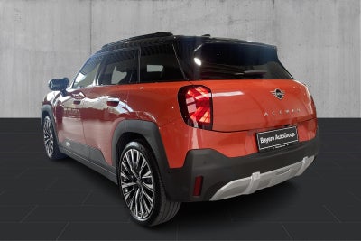 MINI Cooper E Favoured Trim M MINI Cooper E Favoured Trim M - 2
